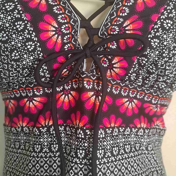 Kona Sol Black White Lace Up Front One Piece Swimsuit - Picture 3 of 12